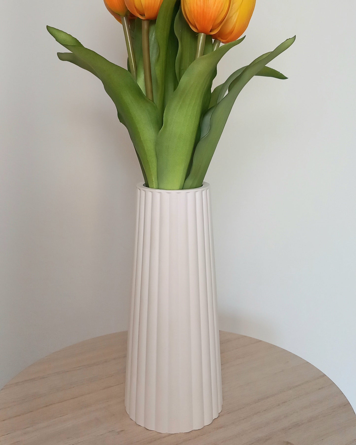 Vaso alto non adatto per l'acqua ma solo per fiori secchi