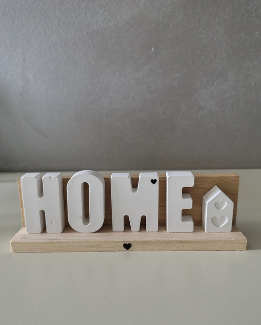 Scritta home su legno