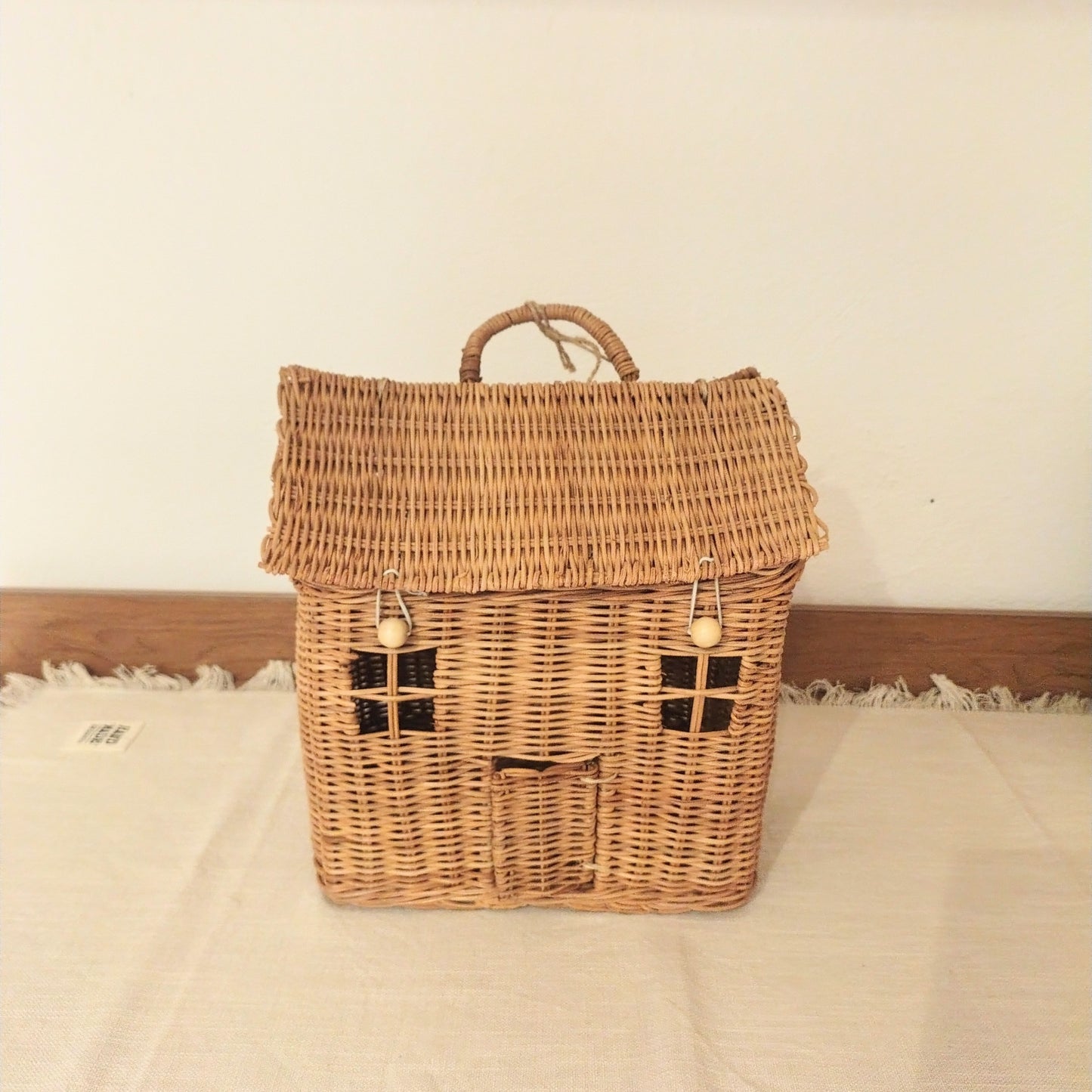 Cesto casetta in vimini