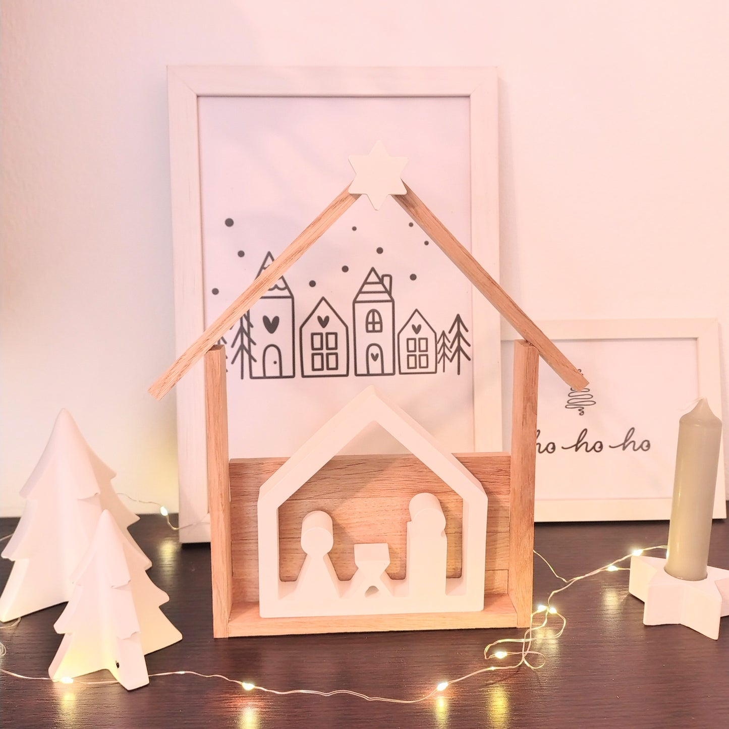 Presepe stilizzato con casetta