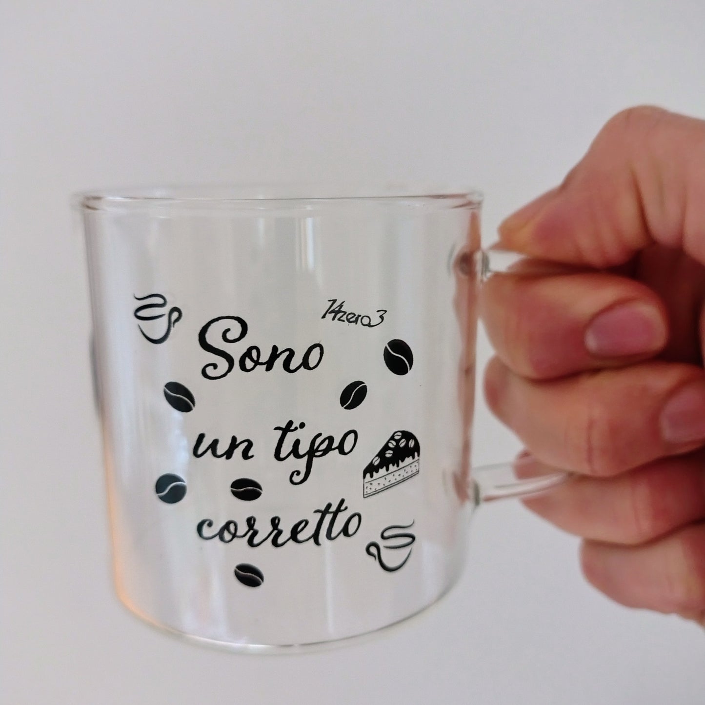 Tazzina da caffè in vetro con scritte